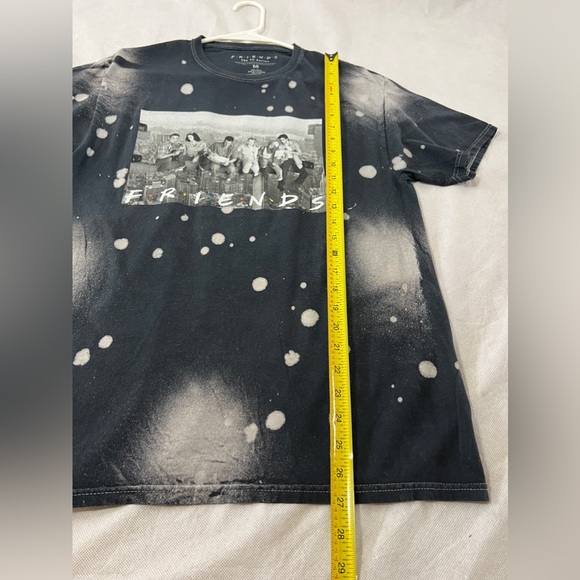 Womens Friends show tshirt top size medium - Picture 3 of 5